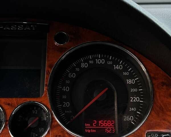 Черный Фольксваген Пассат, объемом двигателя 1.97 л и пробегом 216 тыс. км за 5700 $, фото 4 на Automoto.ua