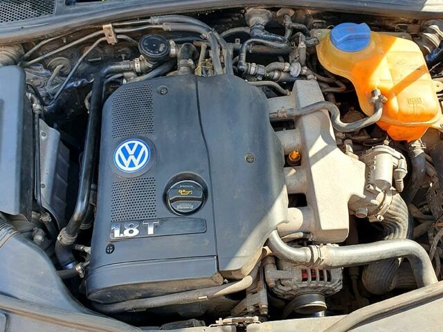 Черный Фольксваген Пассат, объемом двигателя 1.8 л и пробегом 270 тыс. км за 4899 $, фото 6 на Automoto.ua