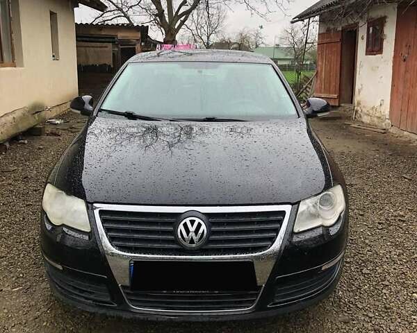 Черный Фольксваген Пассат, объемом двигателя 1.6 л и пробегом 284 тыс. км за 5200 $, фото 1 на Automoto.ua