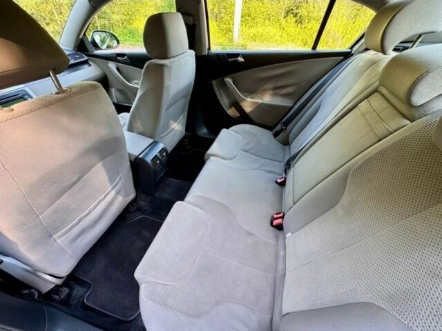 Черный Фольксваген Пассат, объемом двигателя 2 л и пробегом 227 тыс. км за 2200 $, фото 7 на Automoto.ua