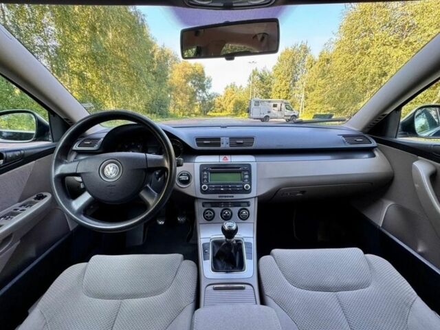 Черный Фольксваген Пассат, объемом двигателя 2 л и пробегом 227 тыс. км за 2200 $, фото 6 на Automoto.ua