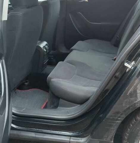 Черный Фольксваген Пассат, объемом двигателя 1.9 л и пробегом 363 тыс. км за 3300 $, фото 6 на Automoto.ua