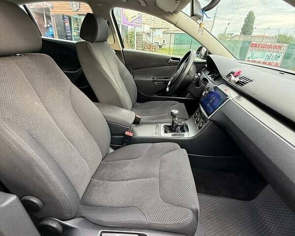 Чорний Фольксваген Пассат, об'ємом двигуна 1.98 л та пробігом 243 тис. км за 5000 $, фото 12 на Automoto.ua