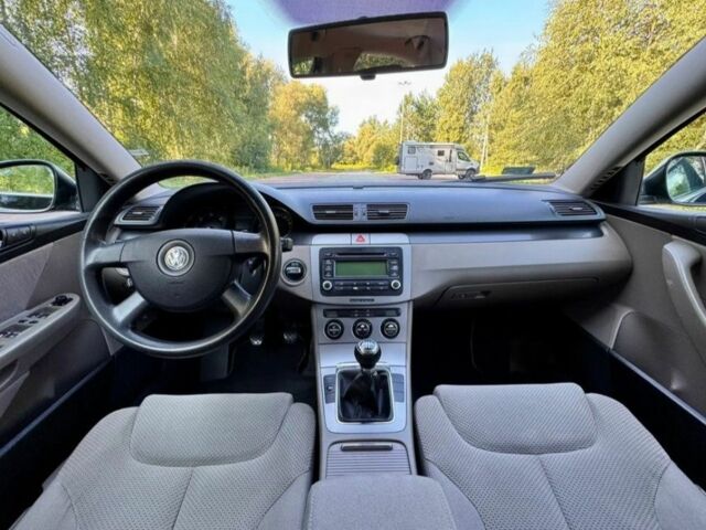 Чорний Фольксваген Пассат, об'ємом двигуна 1.9 л та пробігом 287 тис. км за 1700 $, фото 6 на Automoto.ua