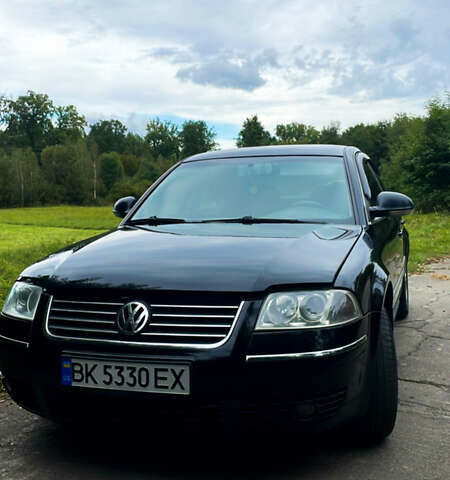 Черный Фольксваген Пассат, объемом двигателя 1.78 л и пробегом 310 тыс. км за 4700 $, фото 1 на Automoto.ua