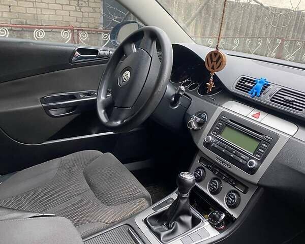 Чорний Фольксваген Пассат, об'ємом двигуна 1.98 л та пробігом 266 тис. км за 6000 $, фото 4 на Automoto.ua