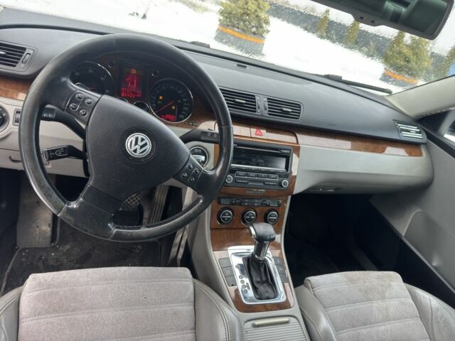 Чорний Фольксваген Пассат, об'ємом двигуна 2 л та пробігом 320 тис. км за 5950 $, фото 9 на Automoto.ua