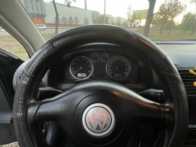 Черный Фольксваген Пассат, объемом двигателя 2 л и пробегом 312 тыс. км за 5250 $, фото 6 на Automoto.ua