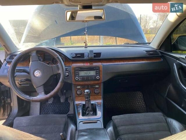 Черный Фольксваген Пассат, объемом двигателя 2 л и пробегом 240 тыс. км за 7000 $, фото 8 на Automoto.ua