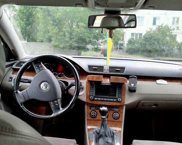 Черный Фольксваген Пассат, объемом двигателя 1.98 л и пробегом 300 тыс. км за 6000 $, фото 5 на Automoto.ua