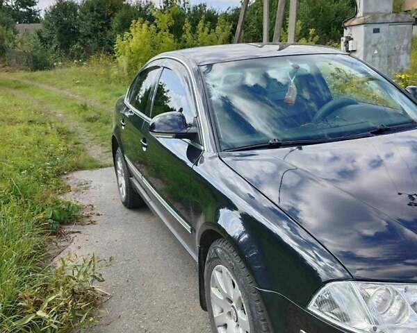 Черный Фольксваген Пассат, объемом двигателя 1.8 л и пробегом 289 тыс. км за 5300 $, фото 2 на Automoto.ua