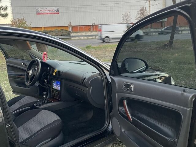 Черный Фольксваген Пассат, объемом двигателя 2 л и пробегом 312 тыс. км за 5250 $, фото 11 на Automoto.ua