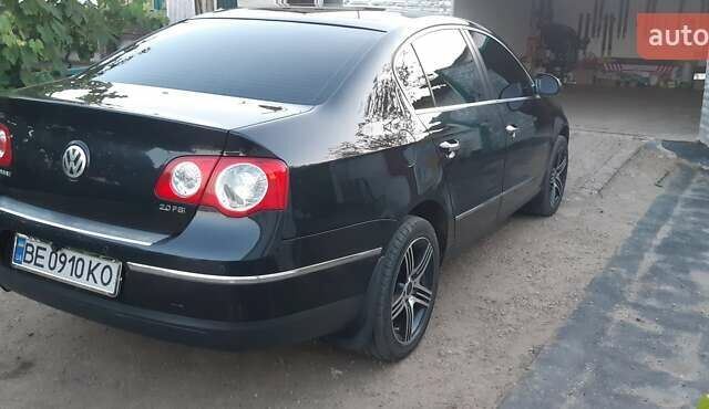 Черный Фольксваген Пассат, объемом двигателя 1.98 л и пробегом 245 тыс. км за 7200 $, фото 10 на Automoto.ua