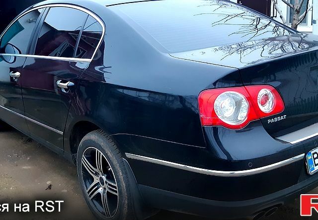 Чорний Фольксваген Пассат, об'ємом двигуна 2 л та пробігом 255 тис. км за 7400 $, фото 12 на Automoto.ua