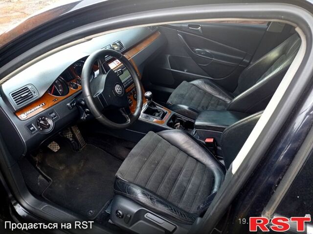 Черный Фольксваген Пассат, объемом двигателя 2 л и пробегом 270 тыс. км за 5800 $, фото 9 на Automoto.ua