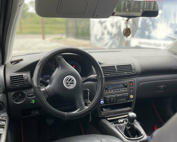 Черный Фольксваген Пассат, объемом двигателя 1.78 л и пробегом 310 тыс. км за 4700 $, фото 6 на Automoto.ua