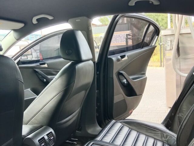 Черный Фольксваген Пассат, объемом двигателя 2 л и пробегом 381 тыс. км за 6500 $, фото 2 на Automoto.ua