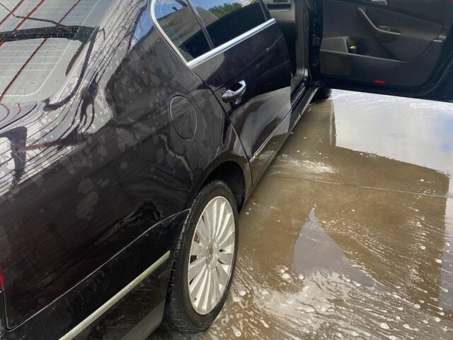 Чорний Фольксваген Пассат, об'ємом двигуна 2 л та пробігом 300 тис. км за 3500 $, фото 4 на Automoto.ua