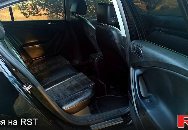 Чорний Фольксваген Пассат, об'ємом двигуна 2 л та пробігом 245 тис. км за 7500 $, фото 3 на Automoto.ua