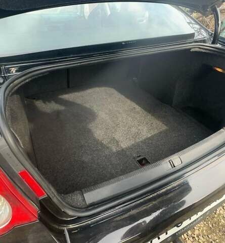 Черный Фольксваген Пассат, объемом двигателя 1.6 л и пробегом 284 тыс. км за 5200 $, фото 7 на Automoto.ua