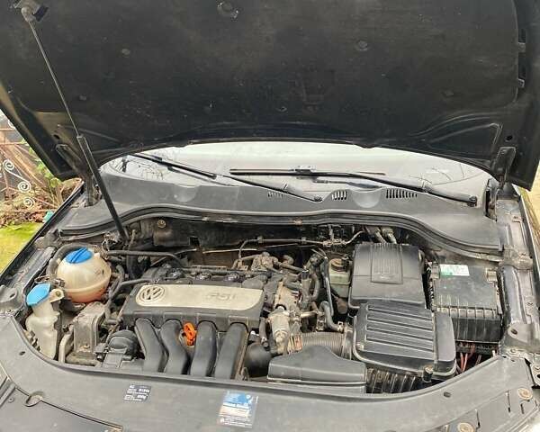 Чорний Фольксваген Пассат, об'ємом двигуна 1.98 л та пробігом 266 тис. км за 6000 $, фото 9 на Automoto.ua