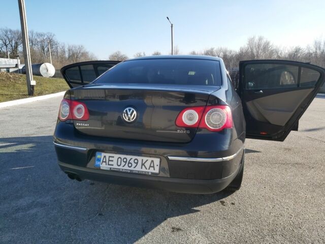 Черный Фольксваген Пассат, объемом двигателя 2 л и пробегом 230 тыс. км за 6500 $, фото 6 на Automoto.ua