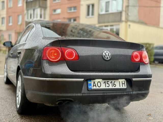 Чорний Фольксваген Пассат, об'ємом двигуна 2 л та пробігом 300 тис. км за 5700 $, фото 3 на Automoto.ua