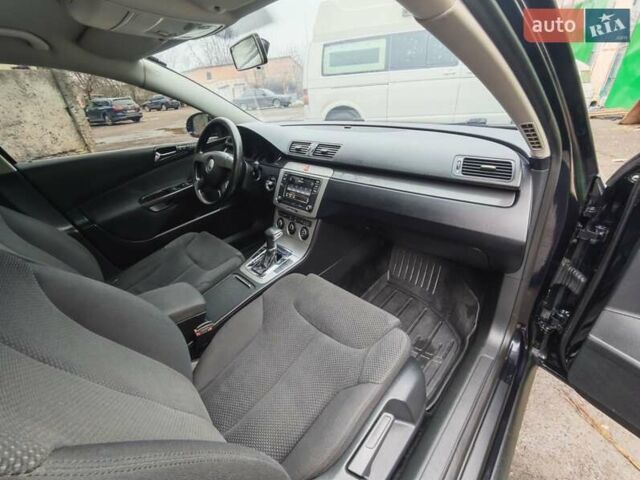 Чорний Фольксваген Пассат, об'ємом двигуна 2 л та пробігом 112 тис. км за 6950 $, фото 38 на Automoto.ua