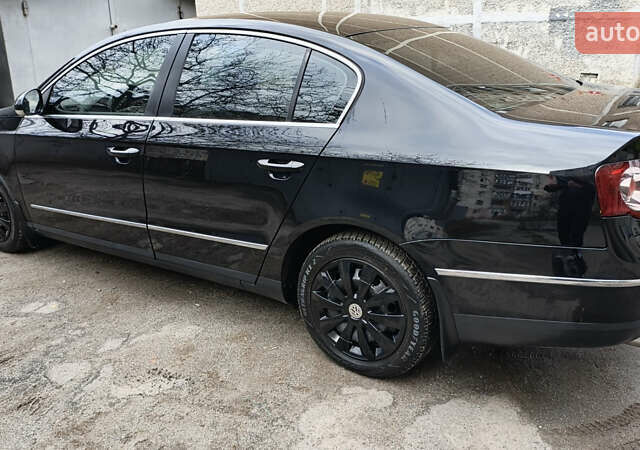 Чорний Фольксваген Пассат, об'ємом двигуна 1.9 л та пробігом 366 тис. км за 5850 $, фото 5 на Automoto.ua