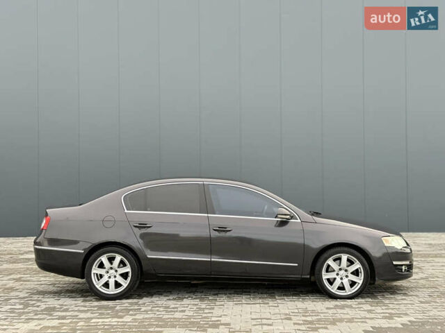 Чорний Фольксваген Пассат, об'ємом двигуна 2 л та пробігом 390 тис. км за 5599 $, фото 2 на Automoto.ua