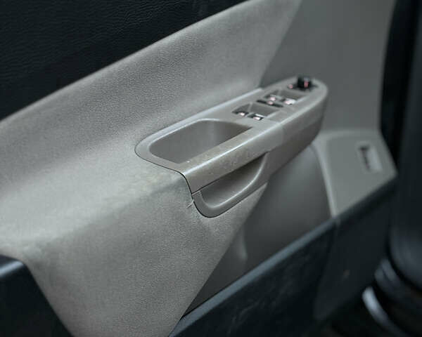 Черный Фольксваген Пассат, объемом двигателя 2 л и пробегом 270 тыс. км за 4600 $, фото 30 на Automoto.ua