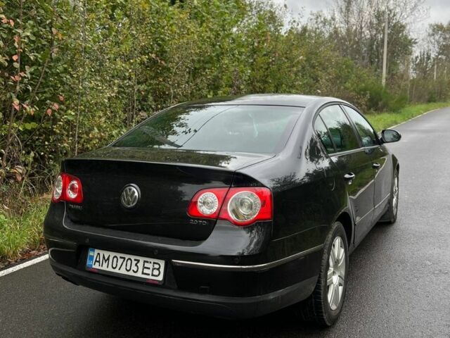 Черный Фольксваген Пассат, объемом двигателя 2 л и пробегом 300 тыс. км за 4600 $, фото 5 на Automoto.ua