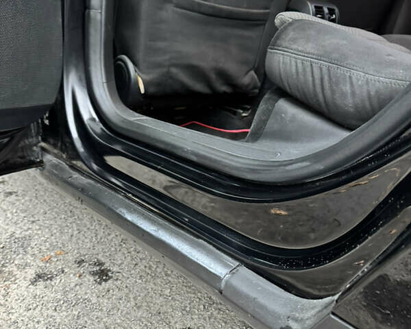 Черный Фольксваген Пассат, объемом двигателя 2 л и пробегом 370 тыс. км за 7000 $, фото 15 на Automoto.ua