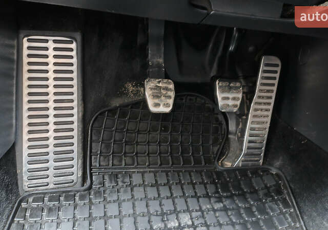 Чорний Фольксваген Пассат, об'ємом двигуна 1.9 л та пробігом 366 тис. км за 5850 $, фото 29 на Automoto.ua