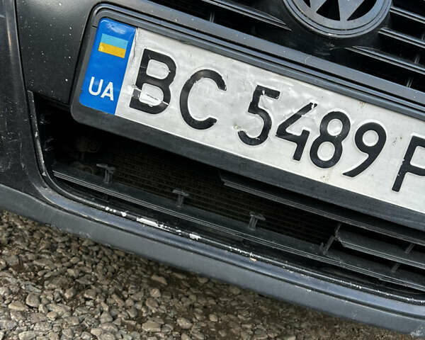 Черный Фольксваген Пассат, объемом двигателя 1.98 л и пробегом 268 тыс. км за 3999 $, фото 12 на Automoto.ua
