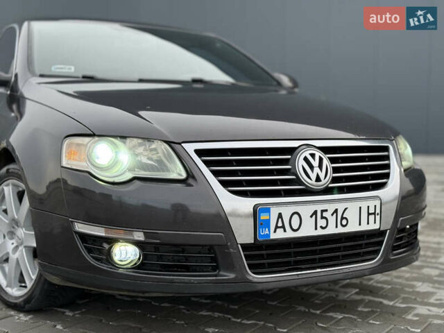 Чорний Фольксваген Пассат, об'ємом двигуна 2 л та пробігом 390 тис. км за 5599 $, фото 8 на Automoto.ua