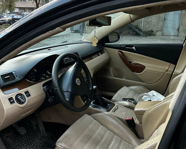 Черный Фольксваген Пассат, объемом двигателя 1.98 л и пробегом 268 тыс. км за 3999 $, фото 2 на Automoto.ua