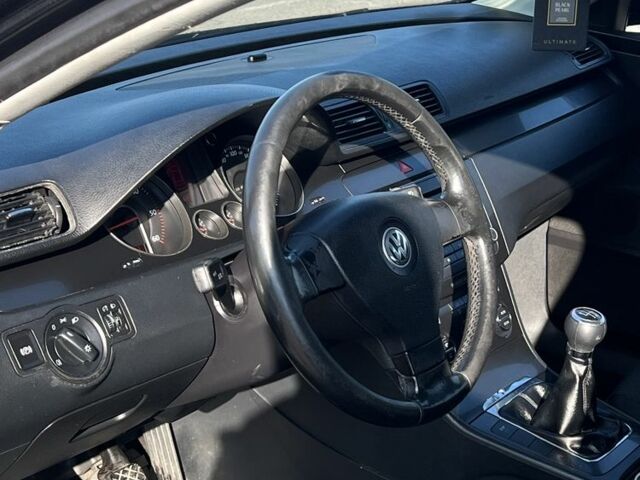 Чорний Фольксваген Пассат, об'ємом двигуна 1.9 л та пробігом 366 тис. км за 3250 $, фото 7 на Automoto.ua