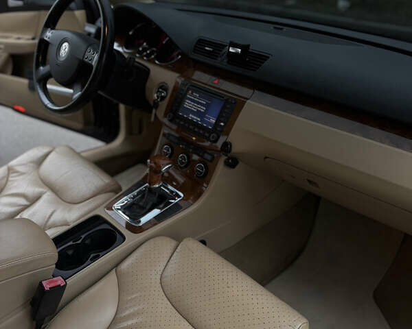 Черный Фольксваген Пассат, объемом двигателя 1.98 л и пробегом 208 тыс. км за 6200 $, фото 15 на Automoto.ua