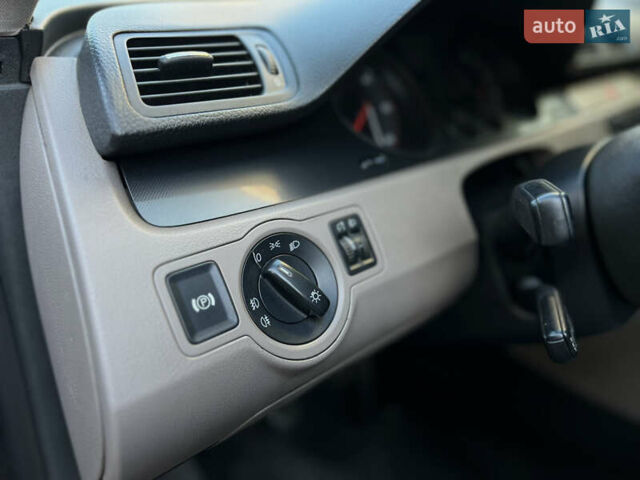 Черный Фольксваген Пассат, объемом двигателя 2 л и пробегом 360 тыс. км за 4900 $, фото 19 на Automoto.ua