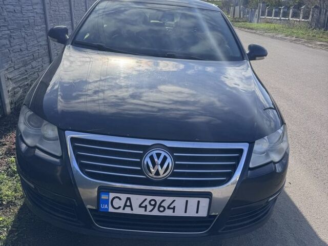 Чорний Фольксваген Пассат, об'ємом двигуна 2 л та пробігом 428 тис. км за 5000 $, фото 4 на Automoto.ua
