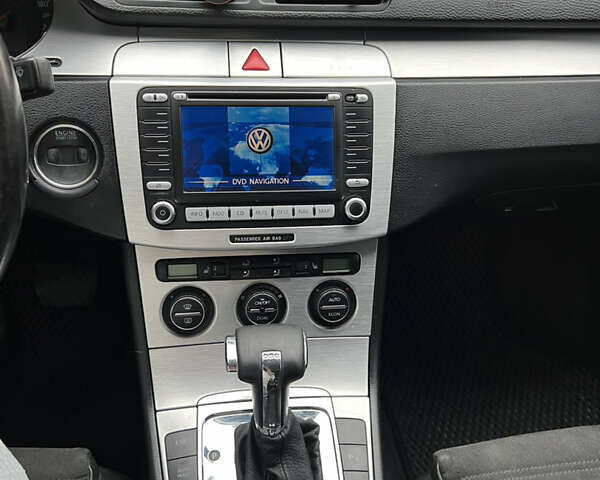 Чорний Фольксваген Пассат, об'ємом двигуна 2 л та пробігом 305 тис. км за 7550 $, фото 14 на Automoto.ua