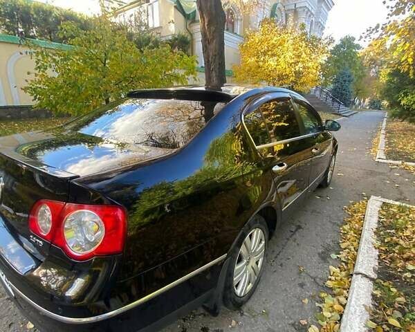 Черный Фольксваген Пассат, объемом двигателя 1.97 л и пробегом 256 тыс. км за 6500 $, фото 12 на Automoto.ua
