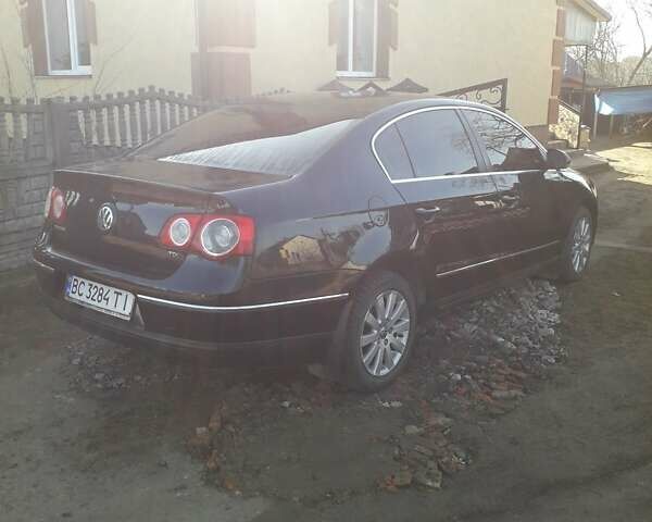 Черный Фольксваген Пассат, объемом двигателя 1.9 л и пробегом 500 тыс. км за 5500 $, фото 1 на Automoto.ua