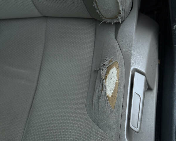 Черный Фольксваген Пассат, объемом двигателя 2 л и пробегом 270 тыс. км за 4600 $, фото 28 на Automoto.ua