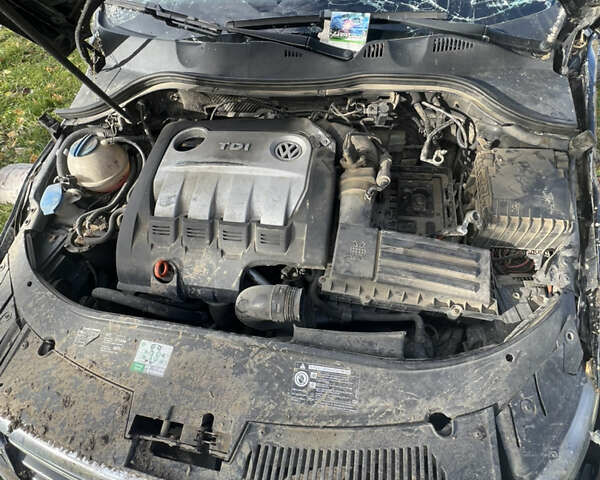 Фольксваген Пассат 2006 в Косове на Automoto.ua Черный Фольксваген Пассат, объемом двигателя 2 л и пробегом 336 тыс. км за 3300 $, фото 5 на Automoto.ua