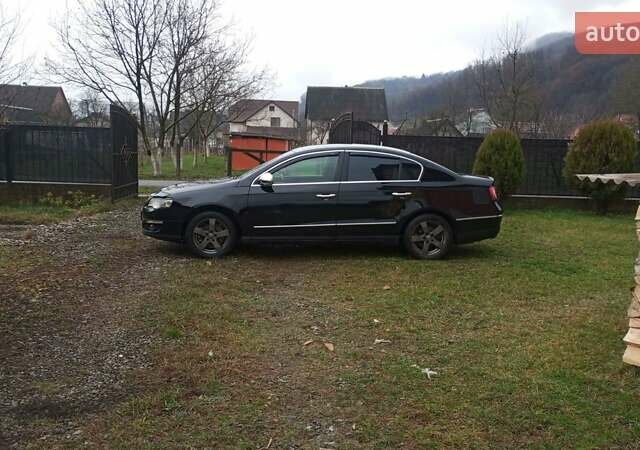 Черный Фольксваген Пассат, объемом двигателя 2 л и пробегом 303 тыс. км за 5300 $, фото 1 на Automoto.ua