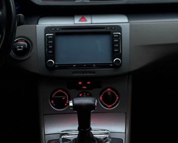 Черный Фольксваген Пассат, объемом двигателя 2 л и пробегом 270 тыс. км за 4600 $, фото 16 на Automoto.ua