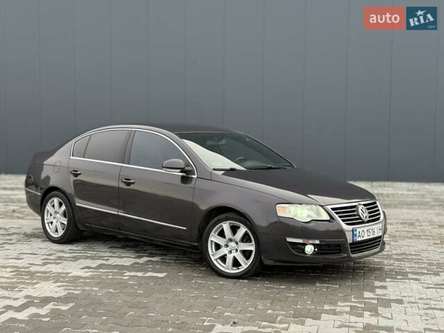 Чорний Фольксваген Пассат, об'ємом двигуна 2 л та пробігом 390 тис. км за 5599 $, фото 3 на Automoto.ua