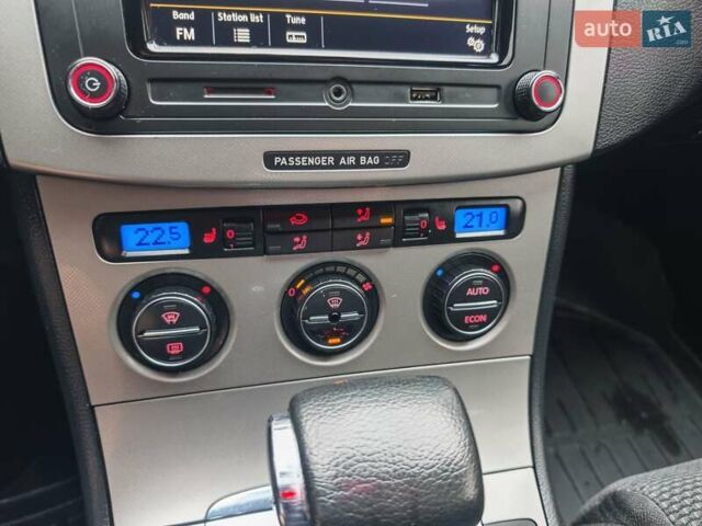Чорний Фольксваген Пассат, об'ємом двигуна 2 л та пробігом 112 тис. км за 6950 $, фото 49 на Automoto.ua